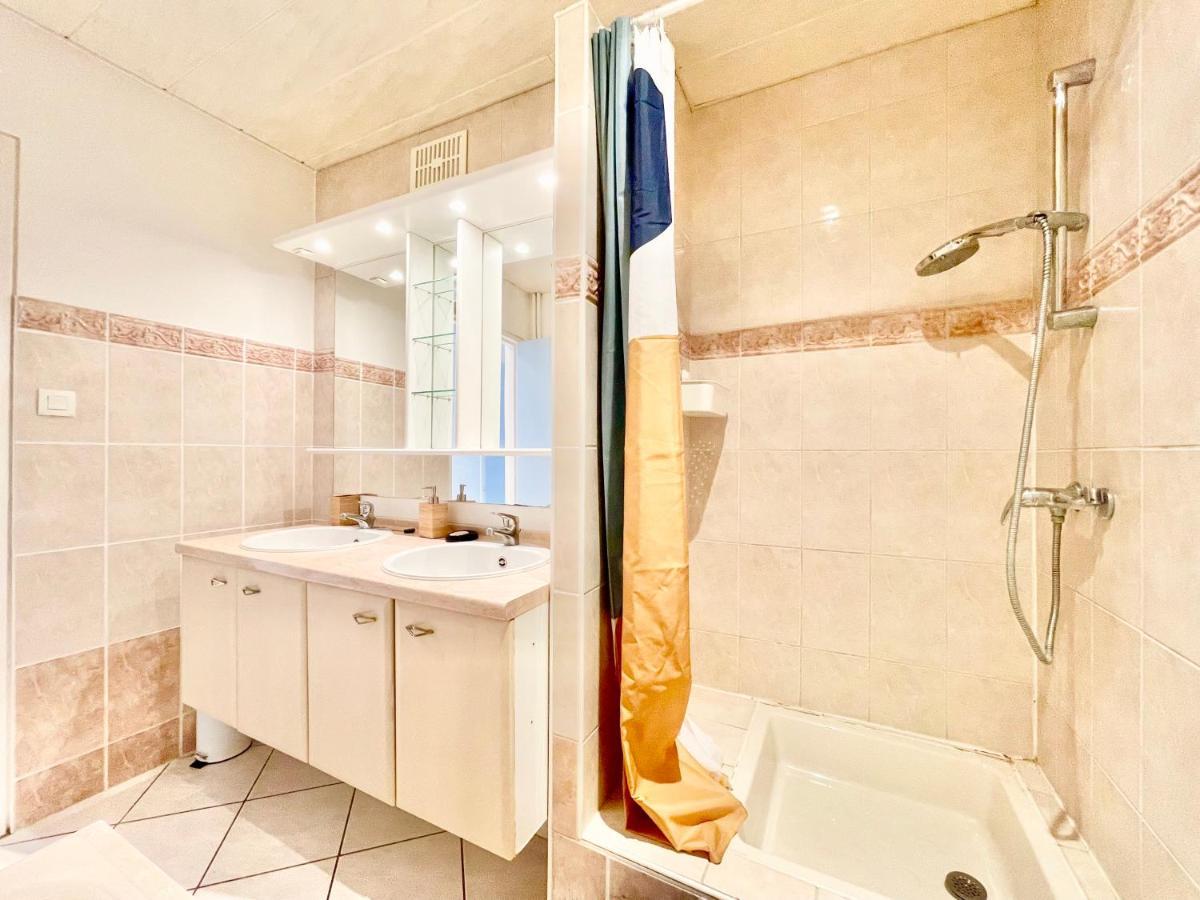 Colmar - La Cigogne - Balcon - Vue Degagee - Netflix - Wifi Fibre - Parking Gratuit - Quartier Populaire Apartment Luaran gambar